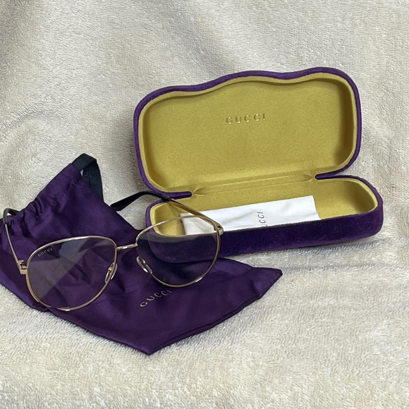 Gucci - Picture 1 of 5